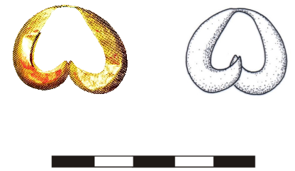 Złota zawieszka z blachy, wymiary: 2,8 cm × 2,1,cm