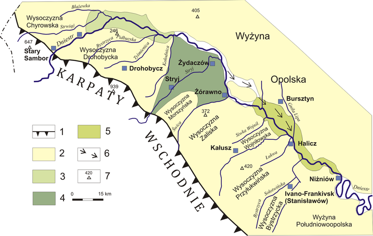 Położenie obszaru badań na tle podziału geomorfologicznego wschodniego Podkarpacia oraz Wyżyny Podolskiej opracowanego na podstawie Gębicy et al.  2013 a: 1 – brzeg Karpat, 2 – wysoczyzny i wyżyny, 3 – kotlina górnego Dniestru, 4 – Kotlina Stryjsko-Żydaczowska, 5 – Kotlina Halicko-Bukaczowska, 6 – prawdopodobny kierunek przepływu Dniestru w dolnym plejstocenie, 7 – wysokość w m n.p.m.
